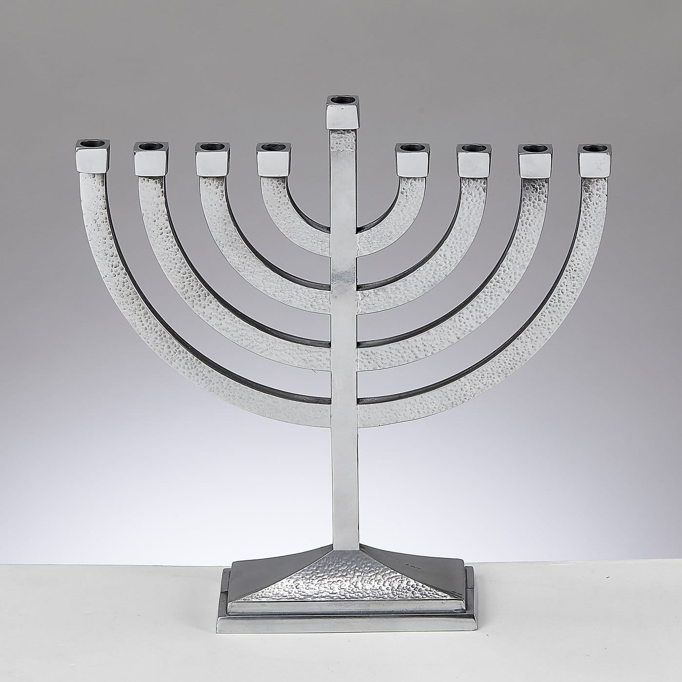 mp-75-al-1 Traditional Hammered Menorah – Polished Aluminum – Rite Lite